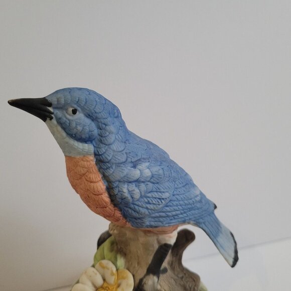 Mann 1982 Robin Bird with Flowers Music Box Milano Porcelain Vintage - Picture 3 of 9